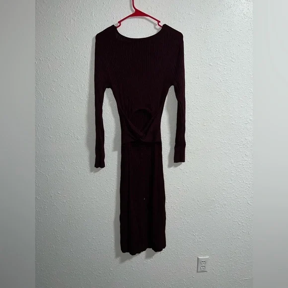 maroon maxi dress - Picture 2 of 3